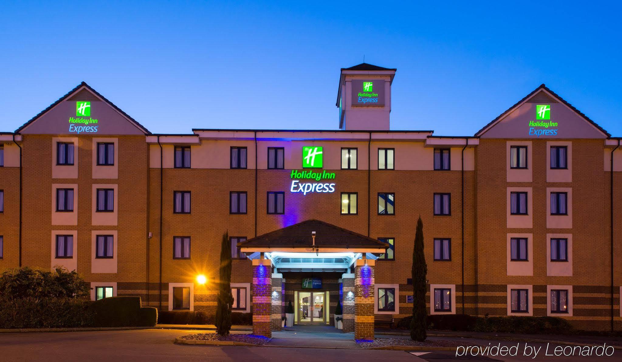 Holiday Inn Express London - Dartford, An Ihg Hotel Buitenkant foto