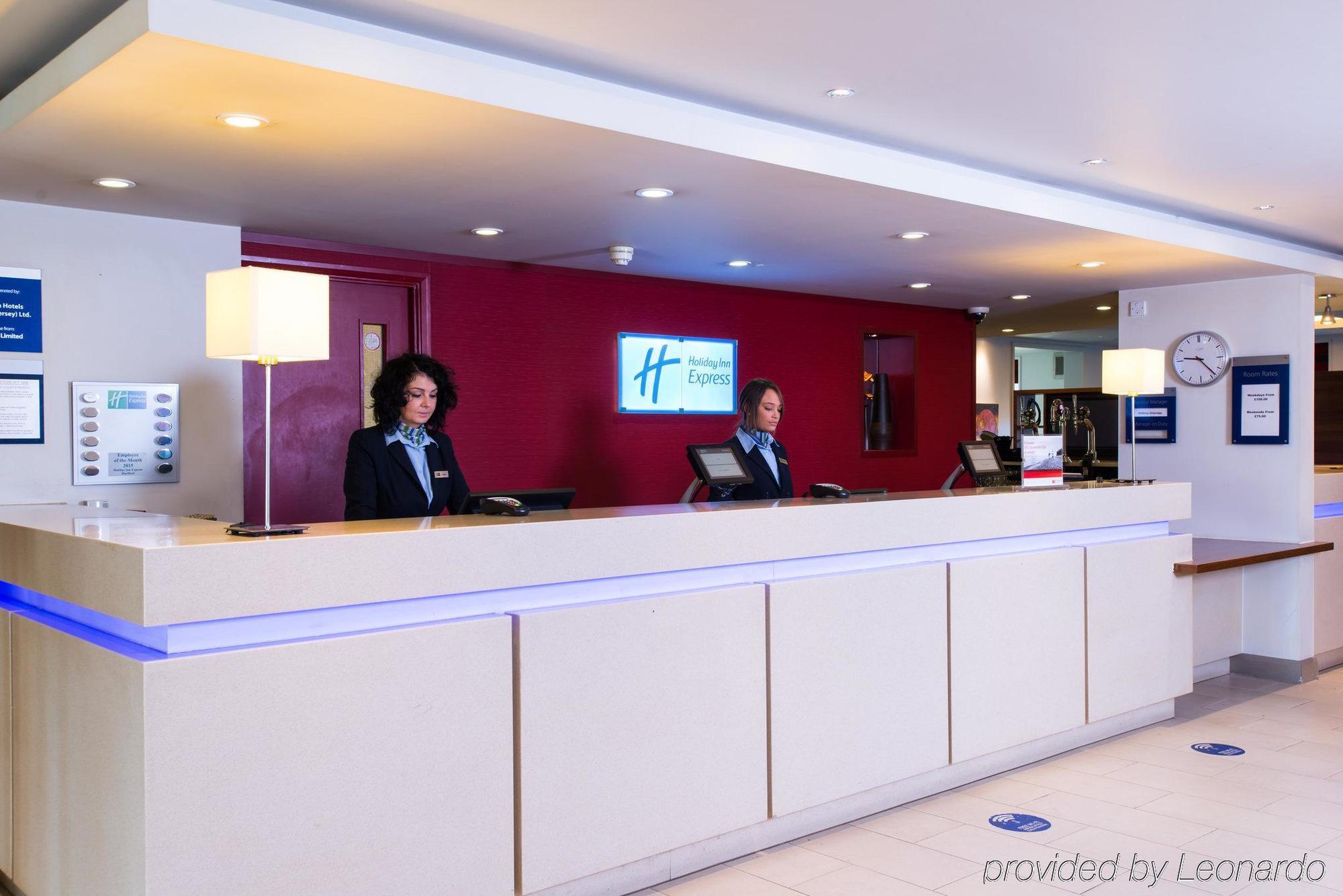 Holiday Inn Express London - Dartford, An Ihg Hotel Buitenkant foto